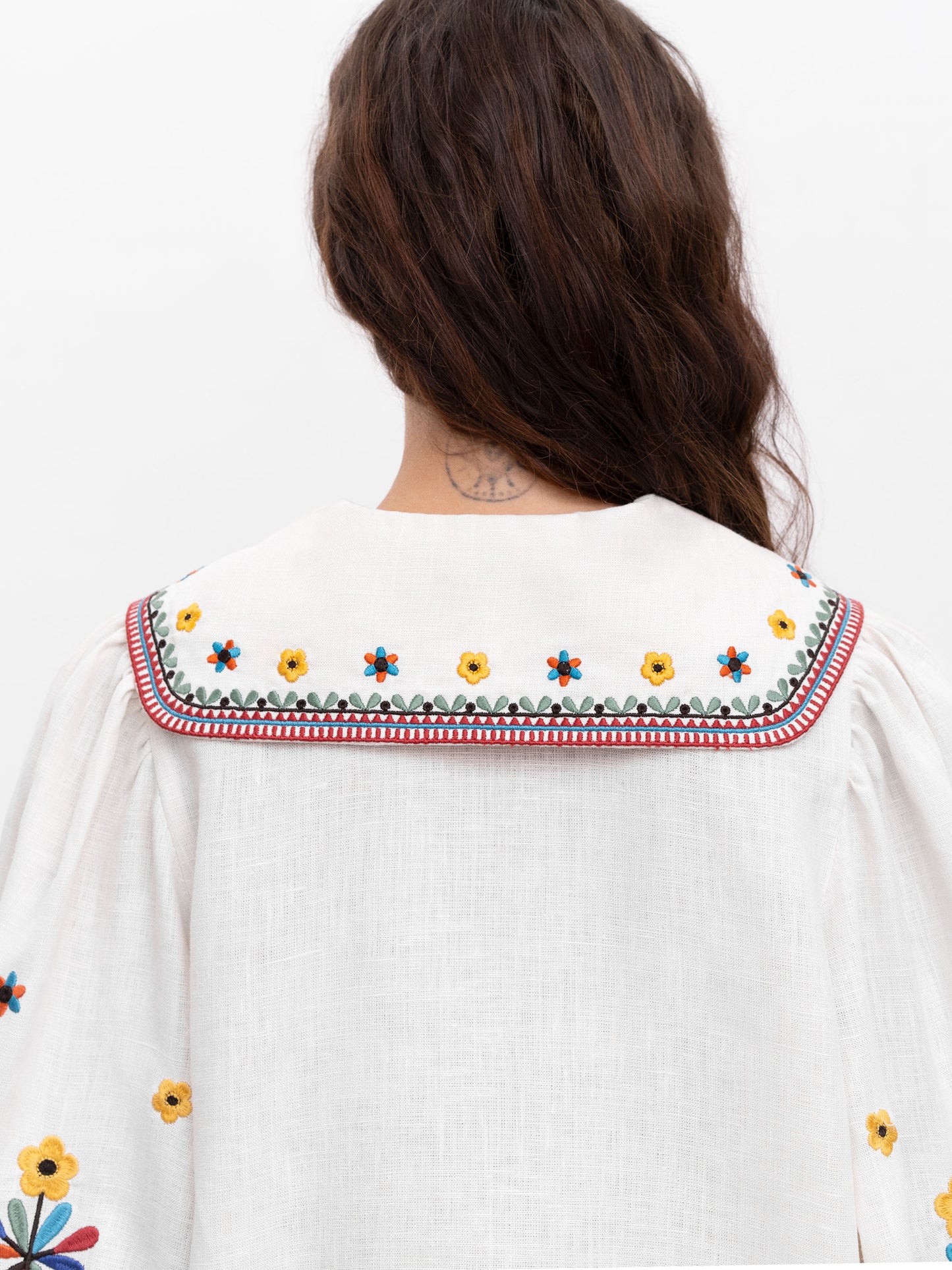 EMBROIDED LINEN SHIRT WITH YAVORIVSKY ORNAMENT "YAVIR"