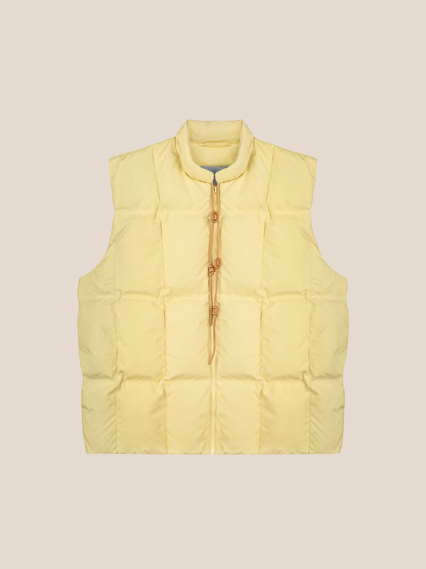 DOWN VEST IN SOFT YELLOW