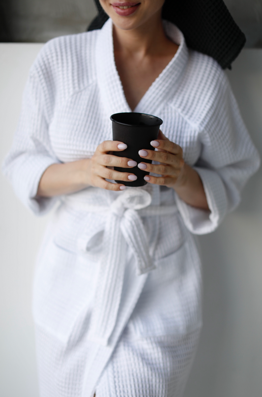 HOME ME WHITE WAFFLE BATHROBE