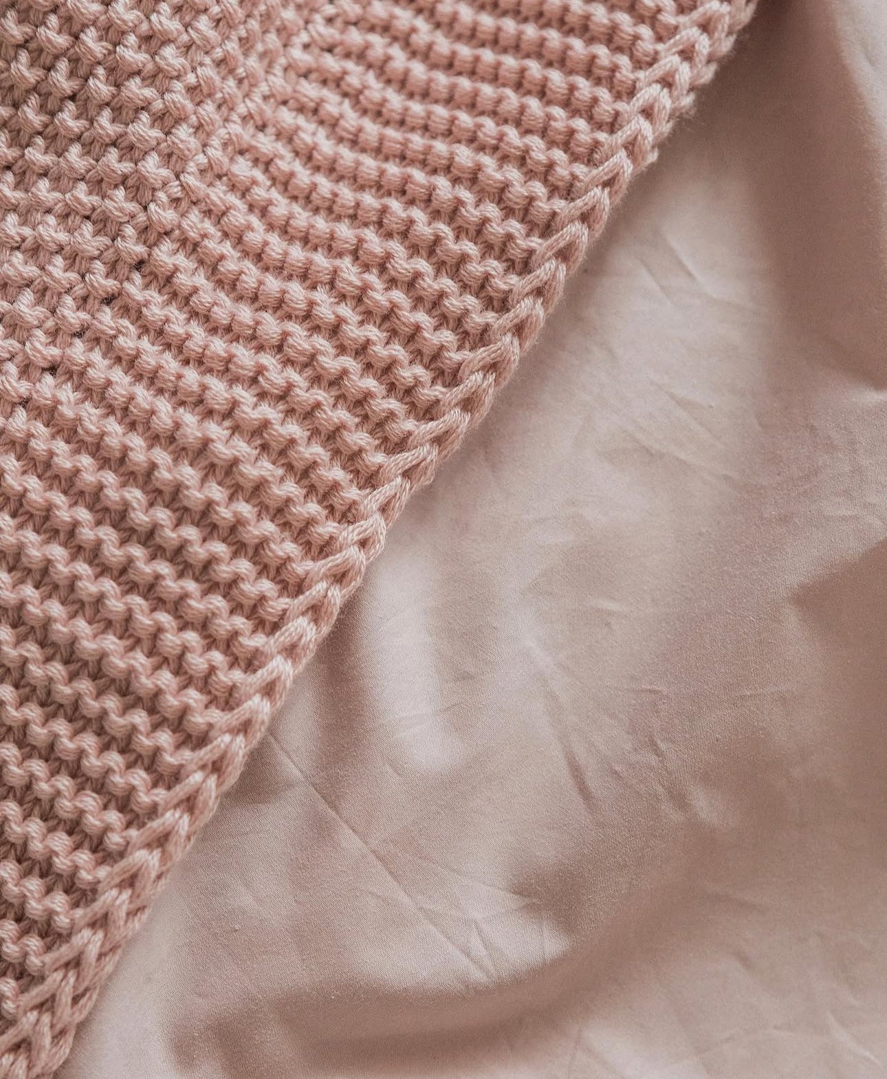 HOME ME POWDER PLAID-BEDSPREAD