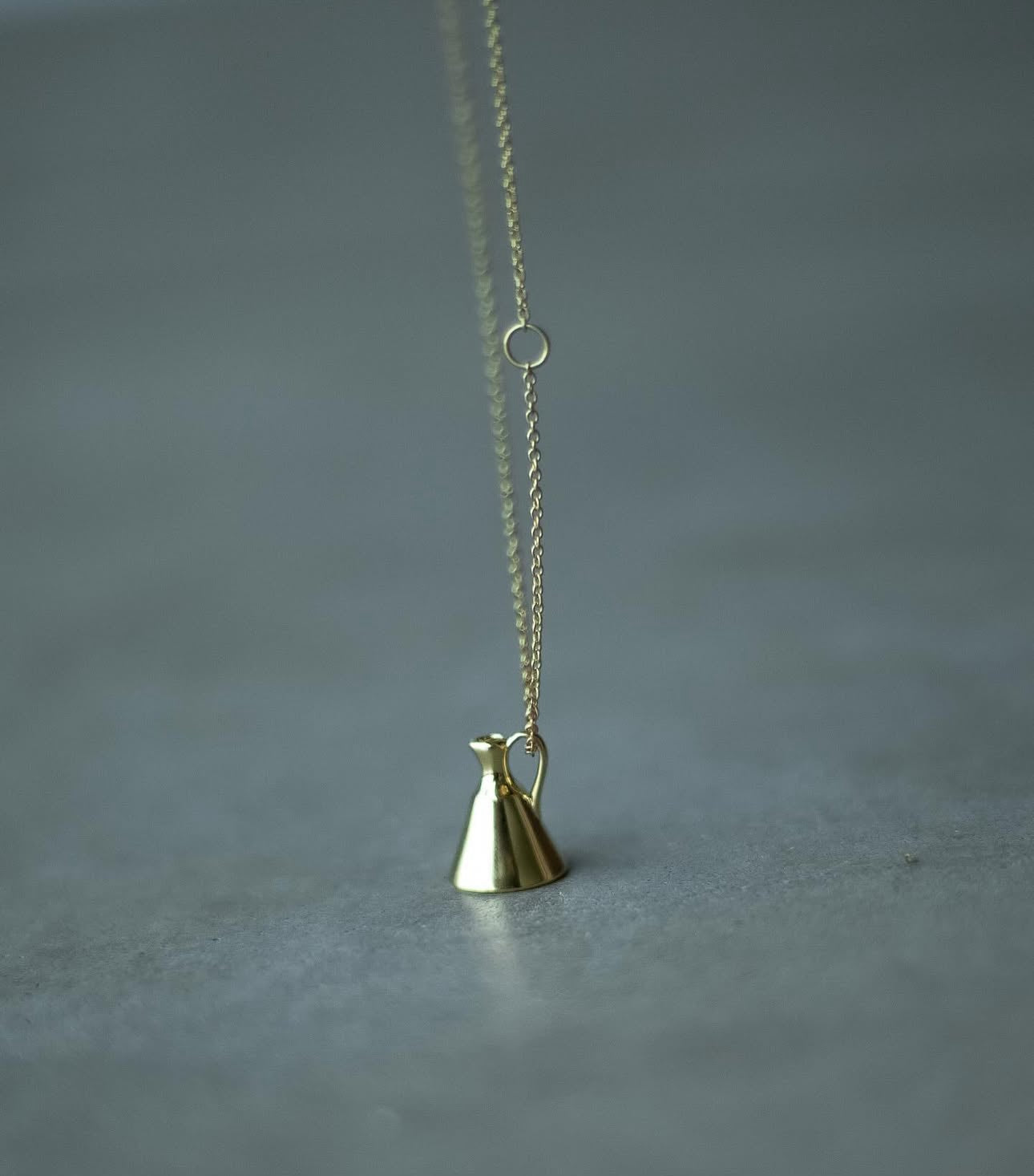 COURABIE JUG PENDANT ON CHAIN GOLD