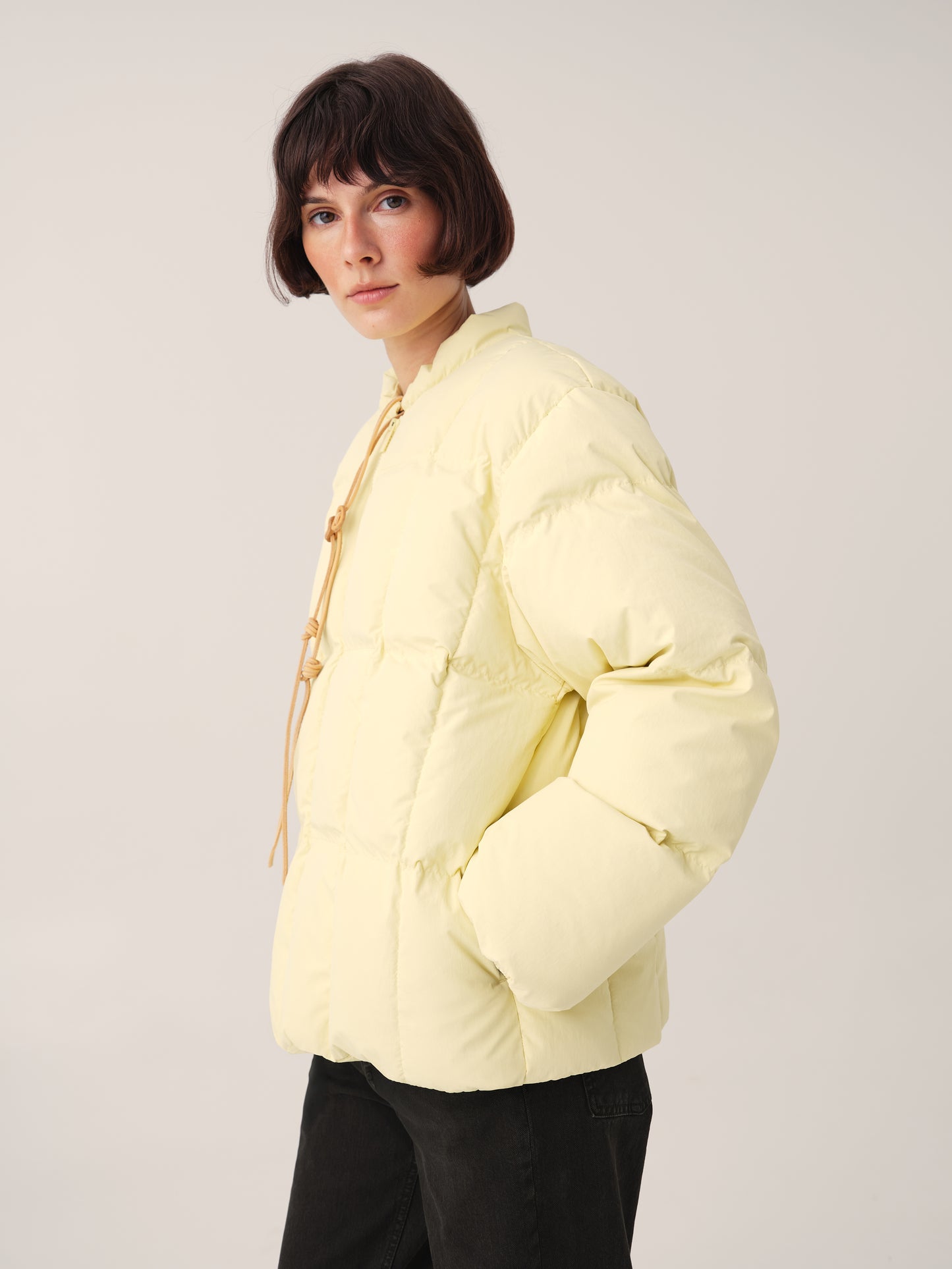 LIGHT DOWN JACKET IN SOFT YELLOW