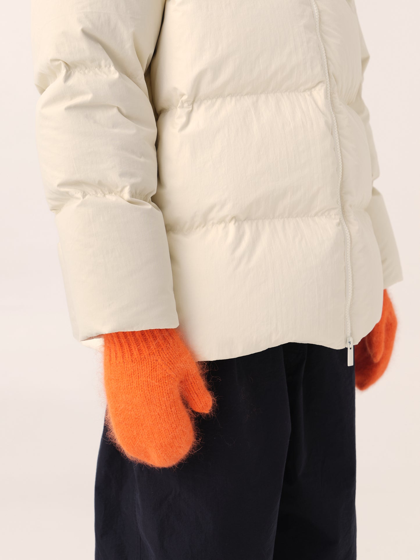 WOOL MITTENS IN ORANGE