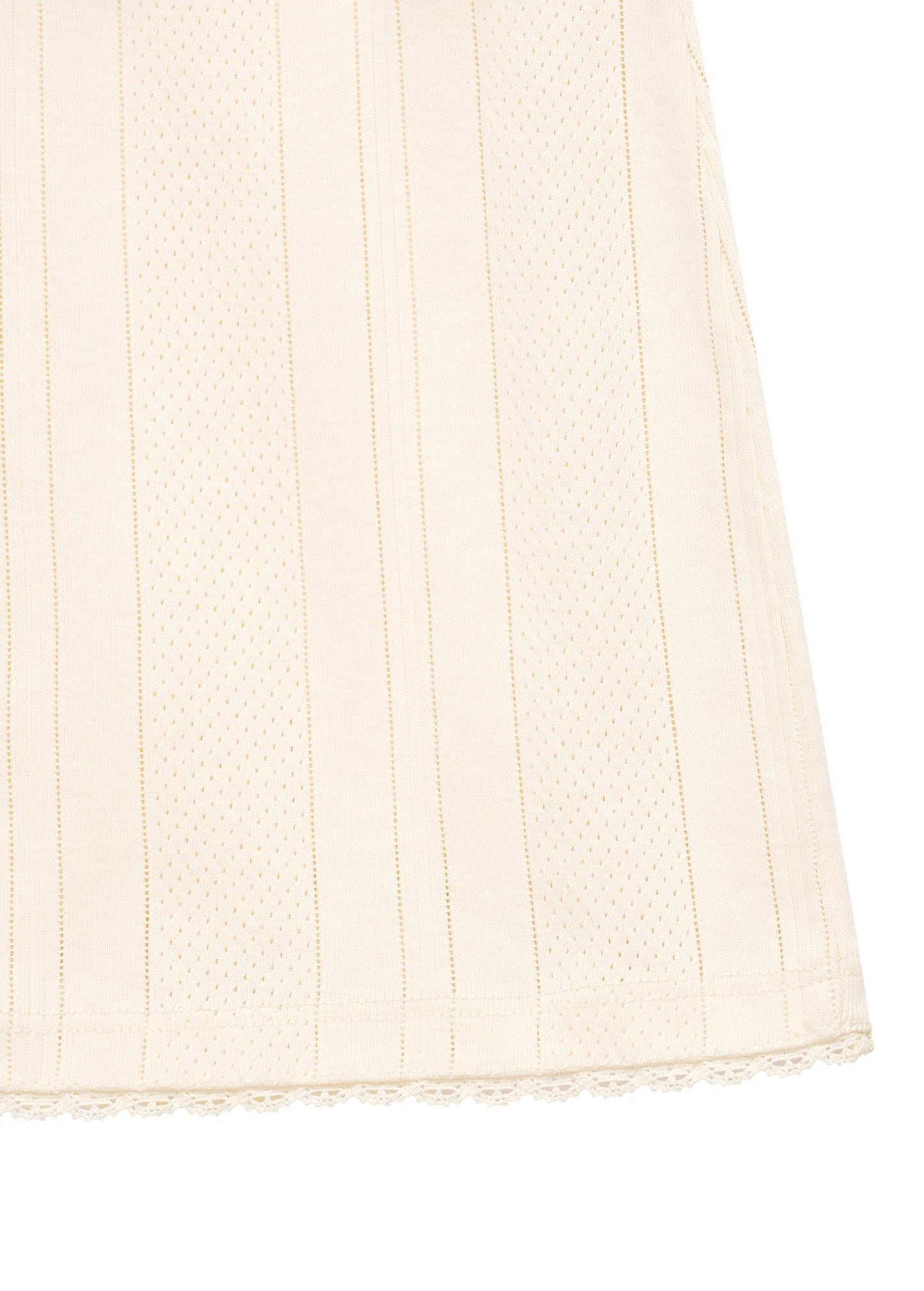 TEXTURED SHORTS IN MILK