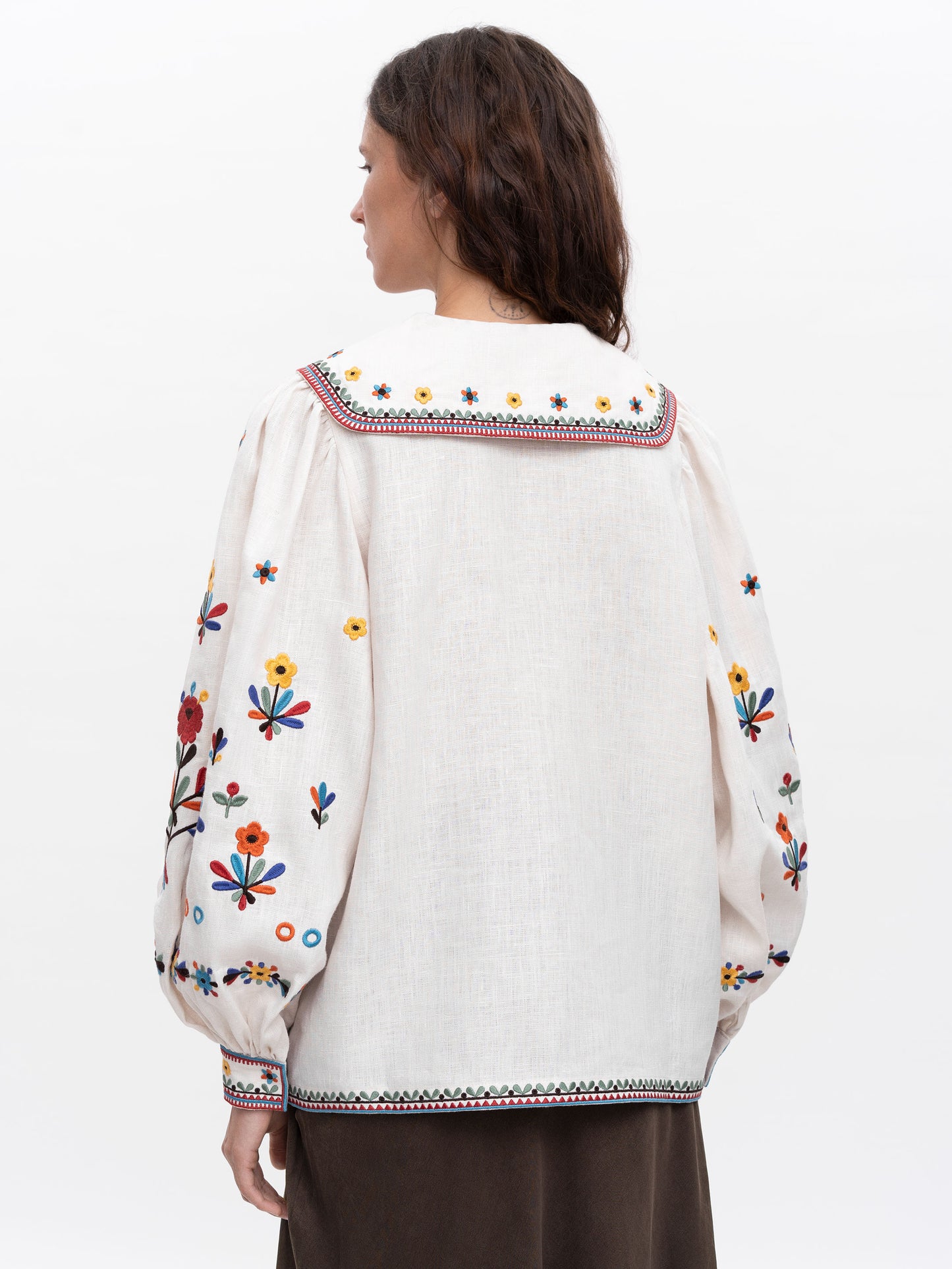 EMBROIDED LINEN SHIRT WITH YAVORIVSKY ORNAMENT "YAVIR"
