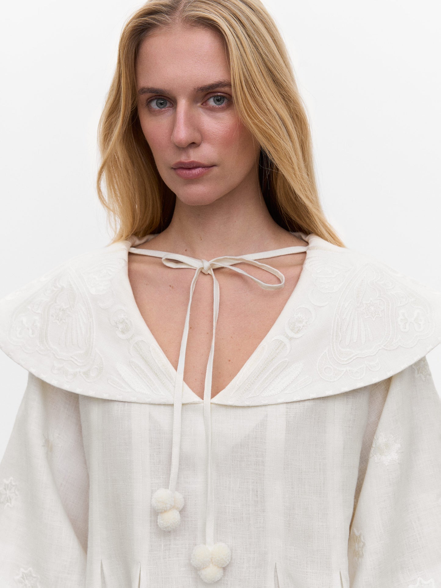 MILKY WHITE BLOUSE "LEHIT"