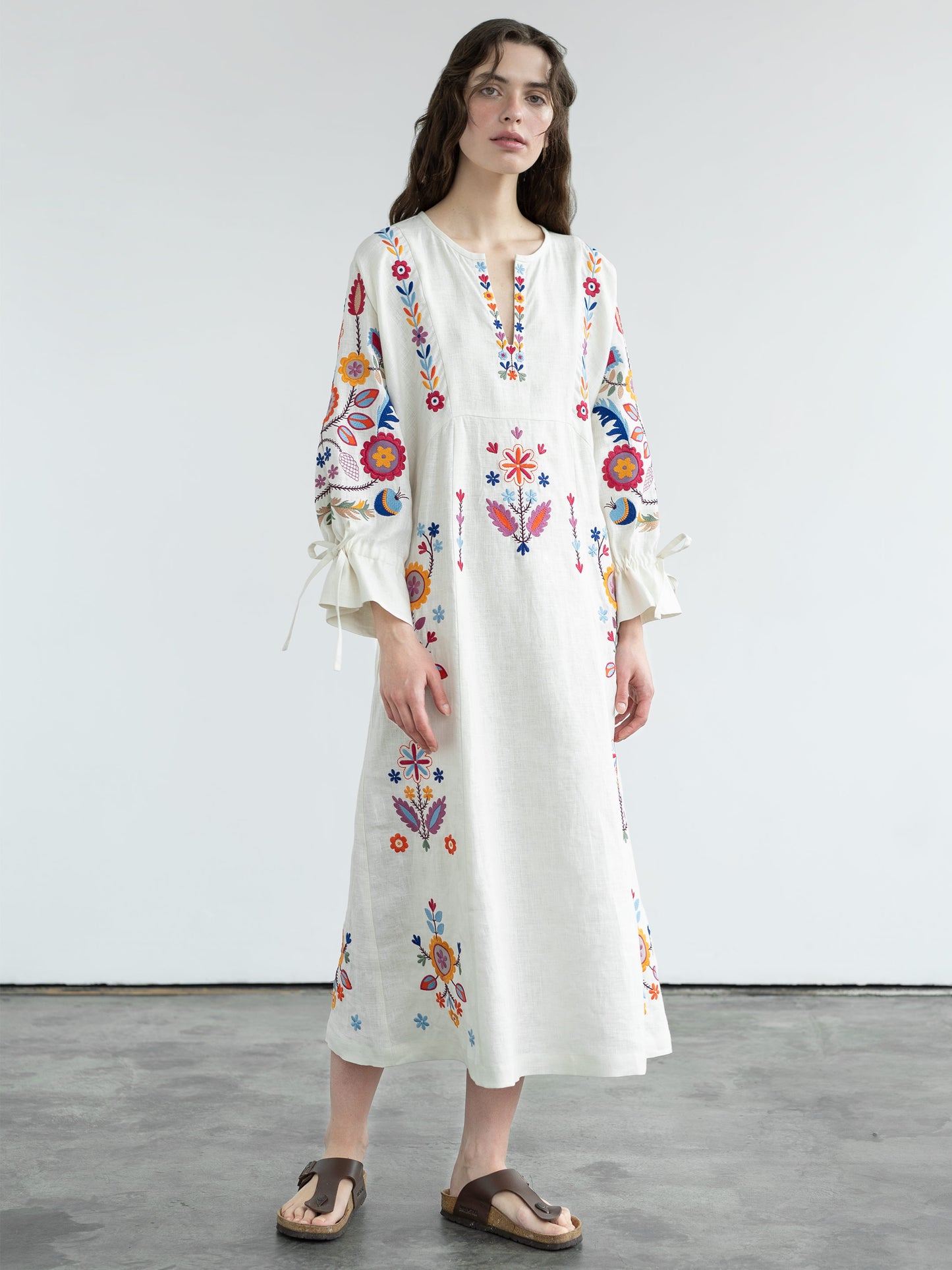 WHITE LINEN DRESS WITH FLORAL EMBROIDERY SOBACHKO